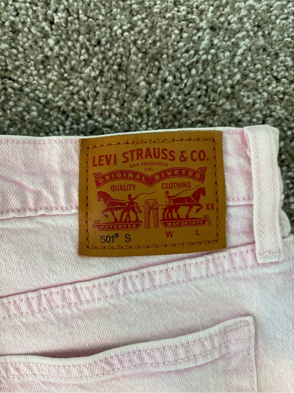 Levi's Pastel Pink High-Rise Women's Jeans - Picture 4 of 7